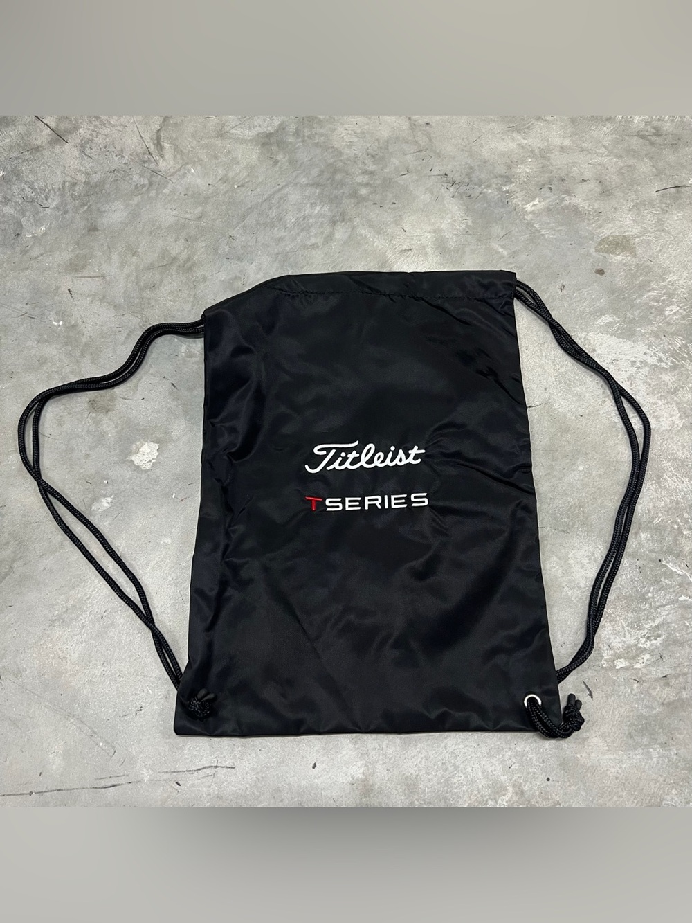 Titleist T Series Drawstring Sling Swag Pack Bag Black